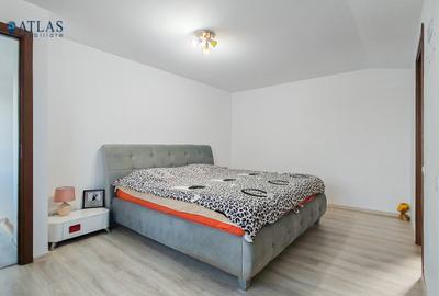 2 case independente, curți separate, o singura proprietate, 866 mp teren, Bod - 29
