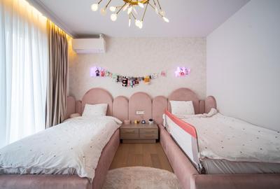 Casă cu 8 camere în Pipera