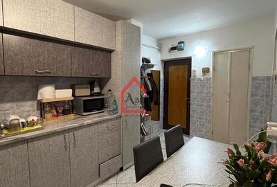 Apartament cu doua camere, Etajul 1/4, Nicolina - 4