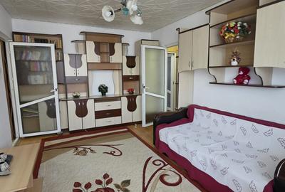 Apartament cu 2 camere semidecomandat, mobilat în E3