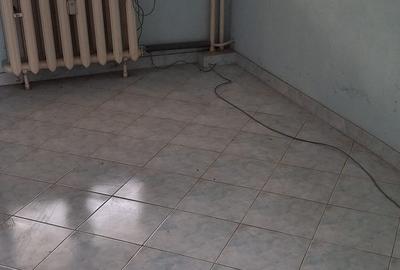 Apartament 3 camere, zona Brailei, decomandat, etajul 1/3, SU=76 mp. - 2