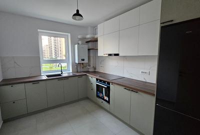 Apartament cu 3 camere decomandat, mobilat în Tractorul