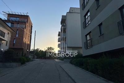 Apartament cu 2 camere semidecomandat, mobilat în Calea Turzii
