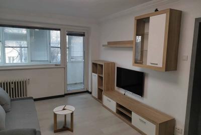 Apartament cu 2 camere semidecomandat, mobilat în Iancului