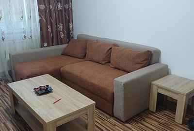 Apartament cu 3 camere semidecomandat în Tomis Nord