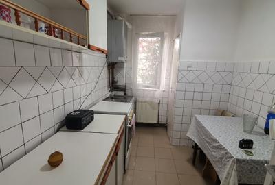 INCHIRIEZ apartament 2 camere semidecomandat,zona Vasile Aaron - 5