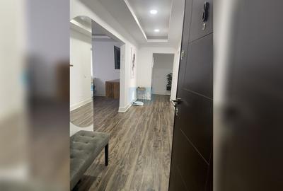 Apartament de vanzare str.Tărpiului - 1