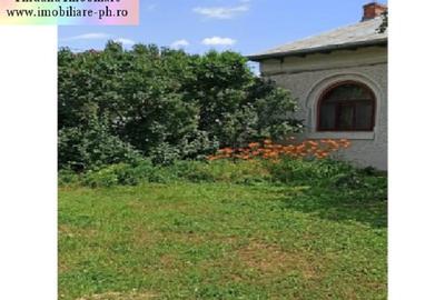 Casa de vanzare : Democratiei-(Ciprian Porumbescu),teren 933 mp - 2