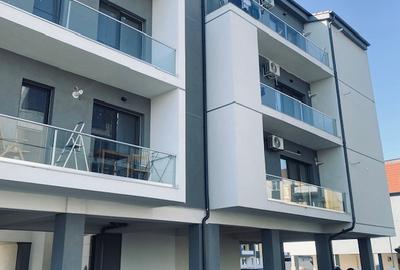 Apartament cu 2 camere semidecomandat în Giroc