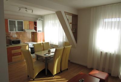 Apartament cu 3 camere semidecomandat, mobilat în Vasile Aaron