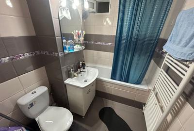 Apartament 2 camere, decomandat - Cugir - 8