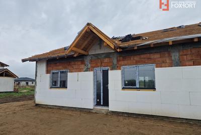 Duplex de vanzare cu 3 camere, zona Bucovat - 1