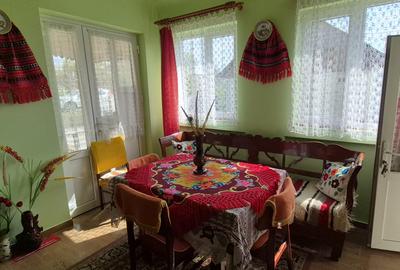 Gospodărie de vanzare, situată în Asuajul de Sus, cu teren generos de 8126 - 9