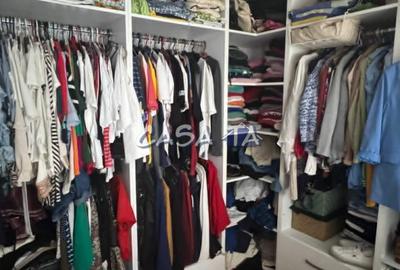 Apartament 3 Camere, Etaj 4, Strada 23 August - 7