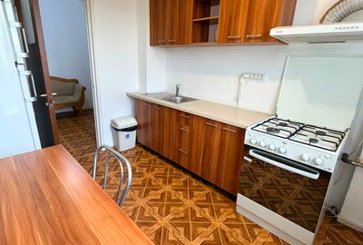 Apartament 2 camere Bloc 1982 Reabilitat - 4