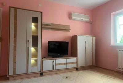 Apartament cu 4 camere decomandat, mobilat în Timpuri Noi