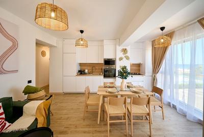 Apartament cu 3 camere decomandat în Mamaia-Sat