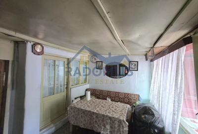Casă de renovat complet - Str. Zefirului nr. 46 |- 65 mp utili - 4