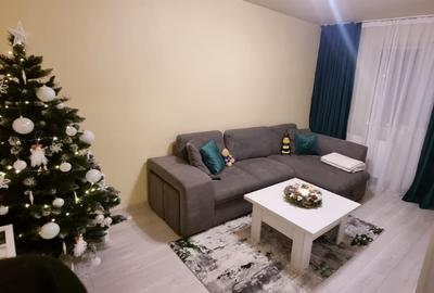 Apartament cu 3 camere decomandat, mobilat în Noua
