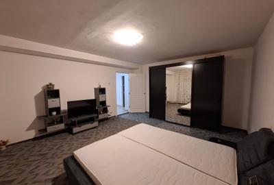 Apartament cu 2 camere decomandat în Dorobanți