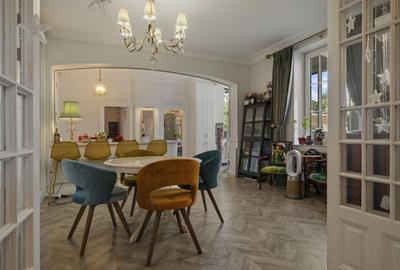 Apartament premium în vilă interbelică | Zona Cașin – Arcul de Triumf | Curte - 7