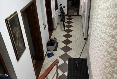 Casă individuală cu 5 camere în Tineretului