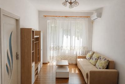 Apartament cu 2 camere semidecomandat, mobilat în Ultracentral