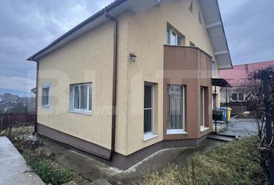 Casă individuală cu 3 camere în Cetății