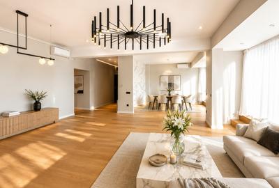 Penthouse Spectaculos -3 camere- 308mp total- - 2