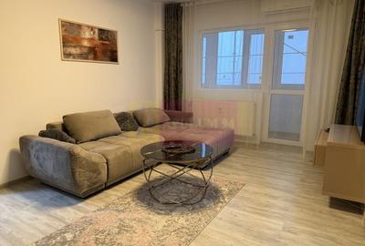 Apartament cu 2 camere semidecomandat în Olteniței