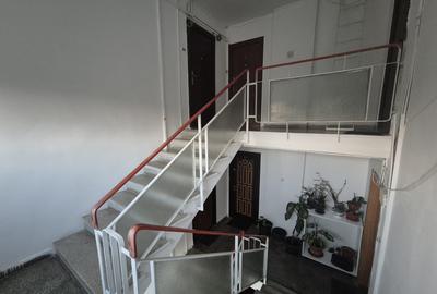 Apartament 3 camere langa Metrou 1 Decembrie. Negociabil - 13