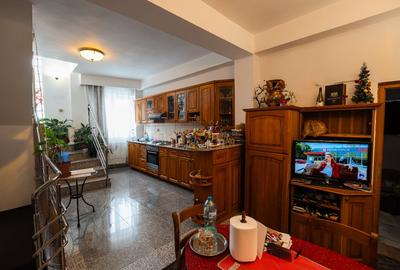 Casă de închiriat, 3 camere, curte privată, vizavi de hotel Marriott - 8