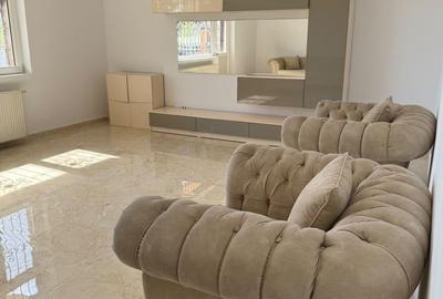 Apartament cu 3 camere decomandat în Fundeni