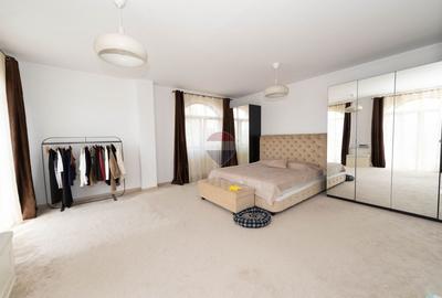 Apartament cu 3 camere decomandat, mobilat în Grivița