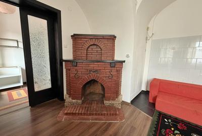 Apartament in vila - Casa interbelica - retrasa de la strada - 12
