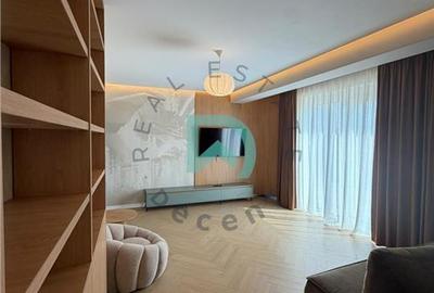 Apartament cu 3 camere decomandat, mobilat în Central