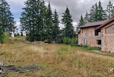 Teren Construcții intravilan de 4851 mp, în Râșca
