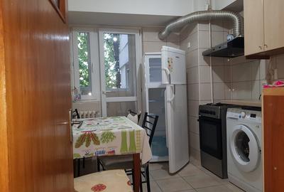 Titulesu, scoala 3, 3 camere decomandat, 80 MP,Loc parcare, etaj 1, 550 euro - 3