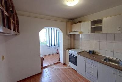 Apartament 3 camere Nicolina /Cug , 70 MP, etaj intermediar - 2