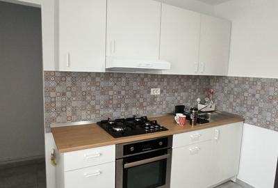 2 camere, Gavana 3 (Q-uri), renovat / totul nou / mobilat, centrala - 18
