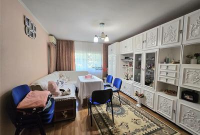Apartament cu 3 camere decomandat în Colentina