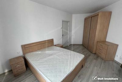 Apartament cu 3 camere decomandat, mobilat în Iris