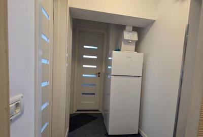 Apartament cu 3 camere decomandat în Nerva Traian