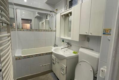 Piata Romana, Ultracentral, Coloane, Metrou - 12