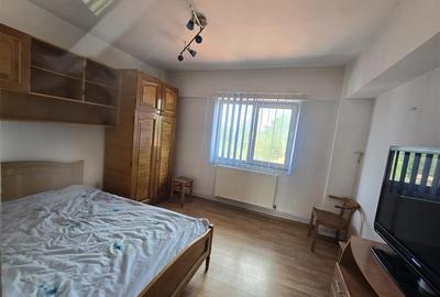 Apartament decomandat cu 3 camere, 2 bai si 3 balcoane  Str. Tabacari, Fagaras - 12