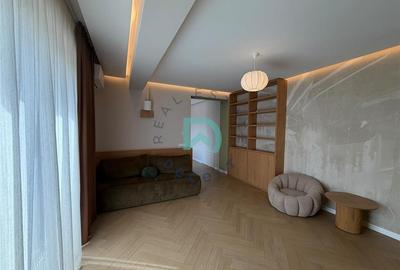 Apartament cu 3 camere decomandat, mobilat în Central