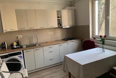 Apartament cu 2 camere semidecomandat în Doamna Ghica