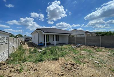 Duplex pe parter - 3 camere -Mosnita Noua - 1