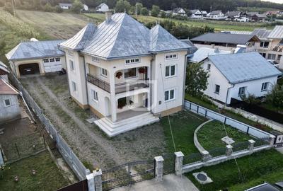 Casă 5 camere, 2.800 mp teren, Dărmănești – 13 km Suceava - 2
