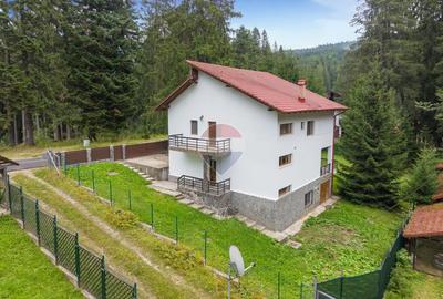 Casă individuală cu 5 camere în Cioplea